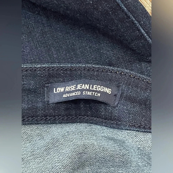 Hollister Low Rise Jean Jeggings Dark Wash Size 28 Advance Stretch - Picture 10 of 12